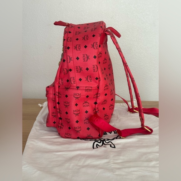 Mcm pink backpack with dust bag - Picture 4 of 16